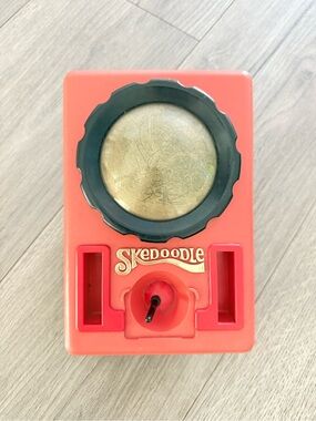 Hasbro Skedoodle Drawing Toy Red 1978 Classic MPN 14942